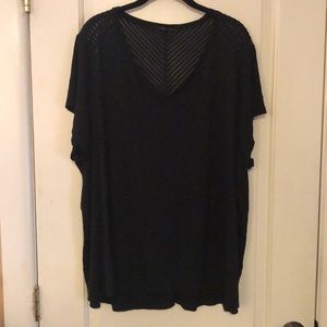 Black stretch short sleeved top